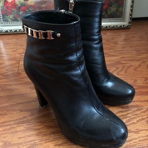Black leather heel boots silver accents